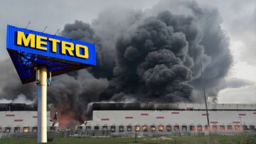 Метро попереджає про нестачу продуктів після російських атак 6 Metro попередила про перебої з товарами після удару РФ по складу