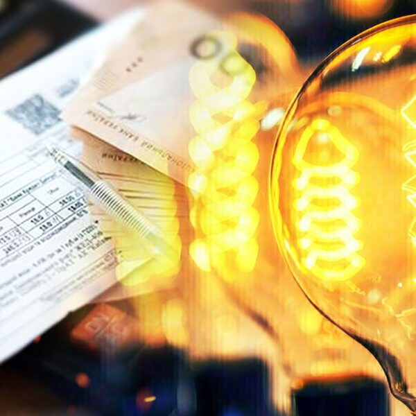 Українець скоротив рахунок за електроенергію вдвічі: який секрет?