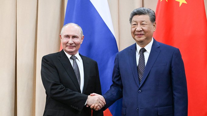 Путін та Сі провели переговори в Киргизстані на тлі саміту ШОС 2
