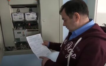 Українців суворо каратимуть штрафами та відключатимуть електроенергію: за які проступки 12 Електролічильник. Фото: скрін youtube