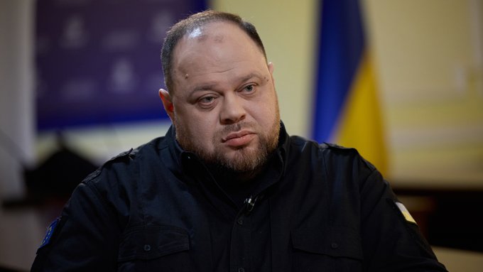 Глава держави присвоїв Стефанчуку дипломатичний ранг Надзвичайного і Повноважного посла. 7 Глава держави присвоїв Стефанчуку дипломатичний ранг Надзвичайного і Повноважного посла. 7