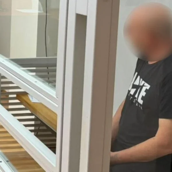 Впродовж років кривдив малолітніх сестер: на Закарпатті схопили 66-річного ґвалтівника, проте суд дозволив вийти під заставу