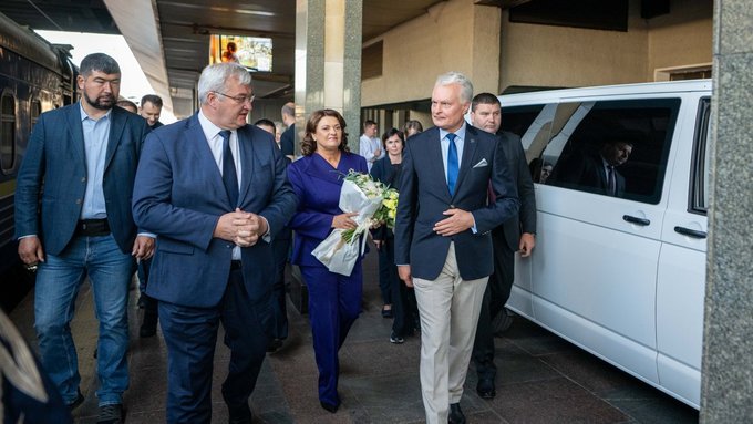 Ексклюзивні новини України 17 До Києва прибули президент Литви, прем’єр-міністр Естонії та ще чотири…