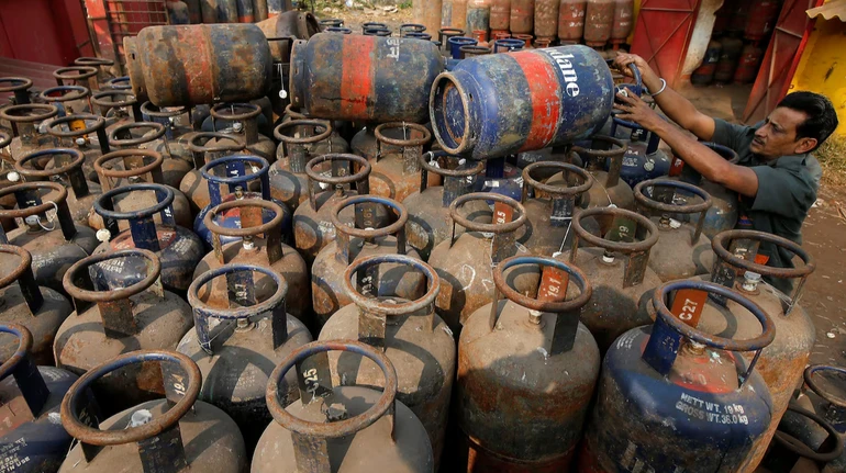 Індія стурбована нестачею газу для побутових потреб. 2
