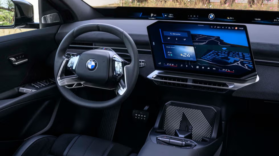 BMW стверджує, що фізичні кнопки зникають з нових автомобілів через молодих клієнтів 4