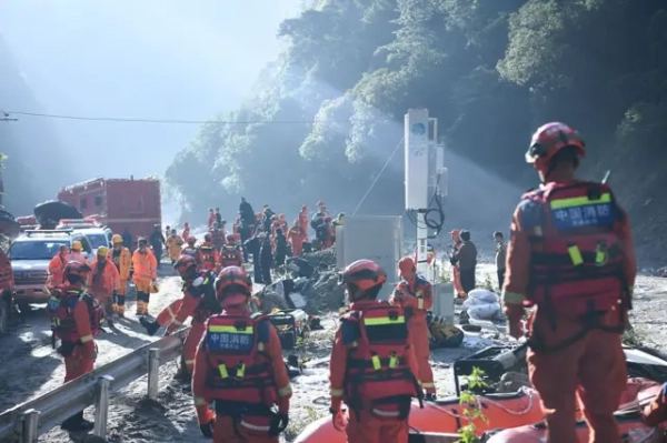 Число загиблих через повінь у Непалі збільшується. Громадян України продовжують розшукувати. Яка ситуація
