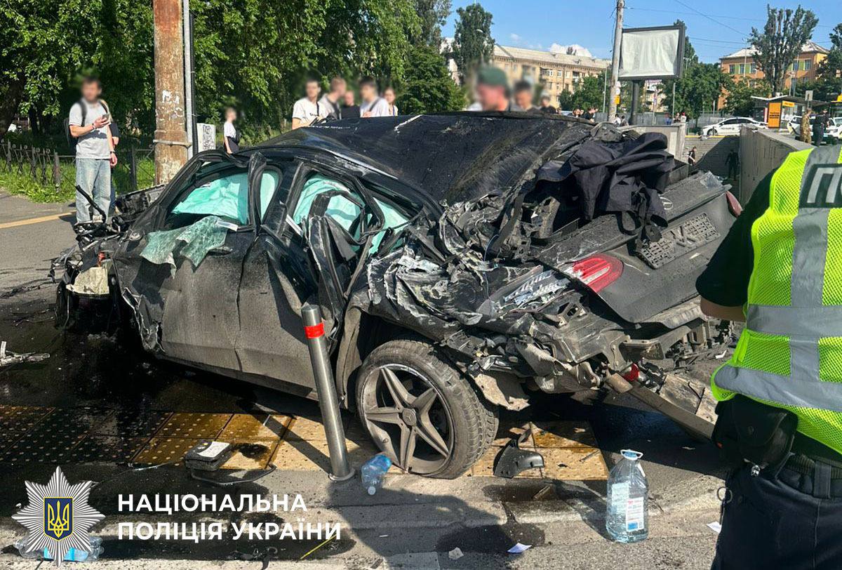 Фото до статті