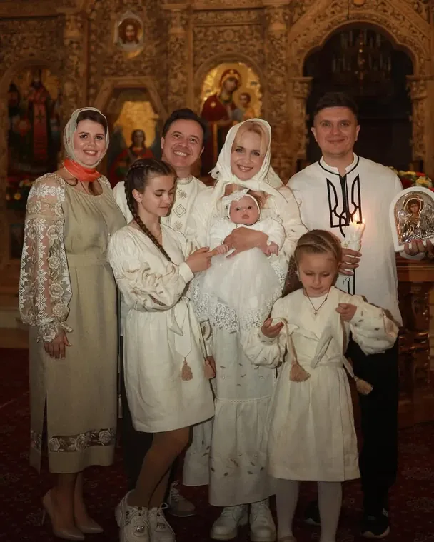 Білик і Гросу стали родичами, а Анатоліч і Лобода — кумами: хто зі знаменитостей поріднився та обзавівся хрещениками 26 Лілія Ребрик та Анатолій Анатоліч / © instagram.com/liliya_rebryk
