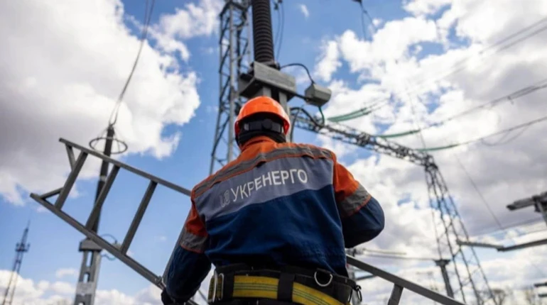 Україна пережила серпневу спеку без планових відключень електроенергії 2