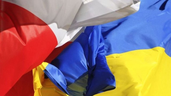 Понад 1,7 мільйона українських біженців забезпечено правовим і фінансовим захистом у Польщі – за даними МЗС