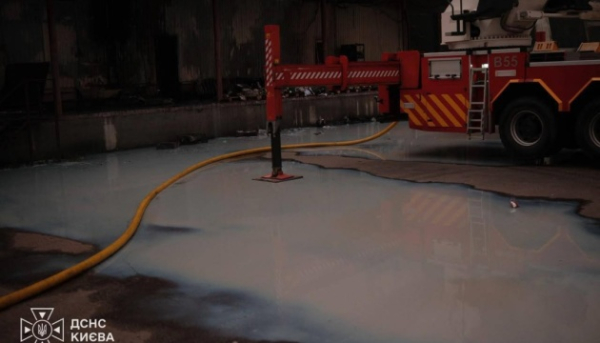 У Києві попереджено викид аміаку на пивоварній фабриці та газу – на заправці, що постраждала від обстрілів.