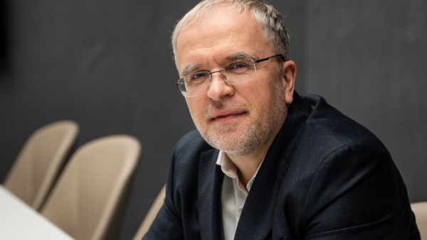 Інтернет-майданчик Uklon Store, що спеціалізується на продажу квітів з доставкою, щоденно обслуговує численну кількість замовників.