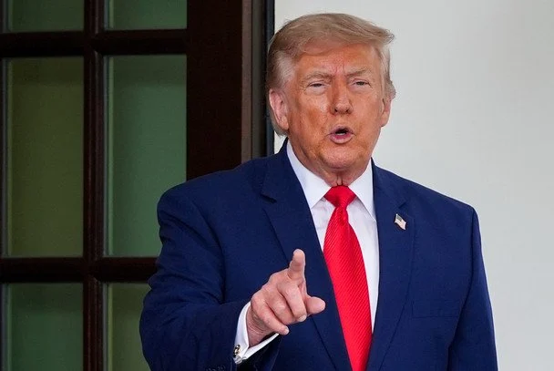 Як насправді виглядає президент Трамп без свого фірмового макіяжу 5 Трамп щодня користується бронзатором / © Associated Press
