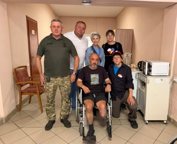 Голлівудський актор Джессі Айзенберг відвідав заклад оздоровлення Державної прикордонної служби 5