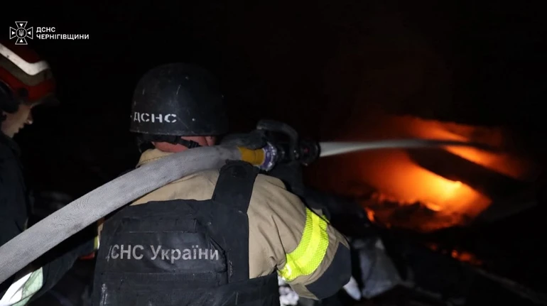 Російські війська завдали ударів по підприємствах у Чернігові 2