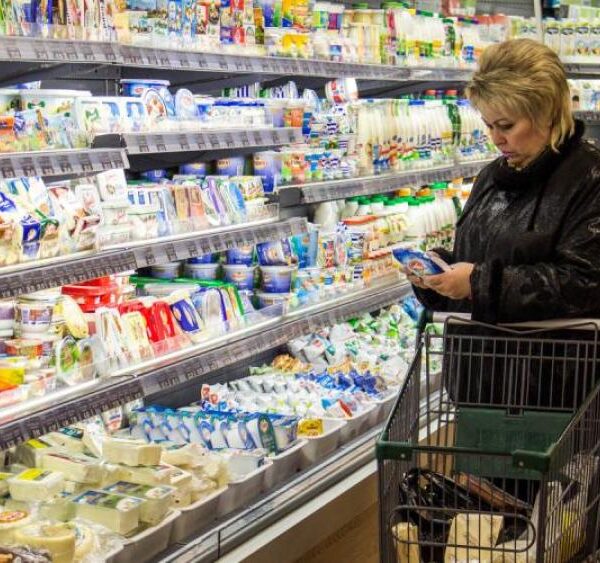 Підроблені товари в супермаркетах: які продукти в Україні фальсифікують найчастіше