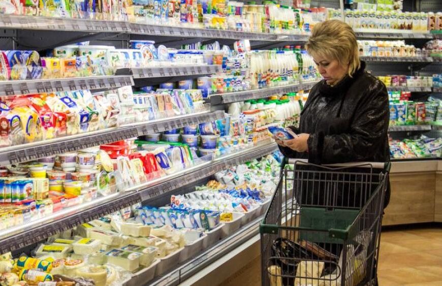 Підроблені товари в супермаркетах: які продукти в Україні фальсифікують найчастіше