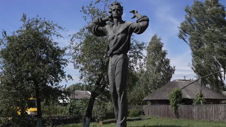 Музей Олександра Довженка безкоштовно ділиться врожаєм з гостями 4