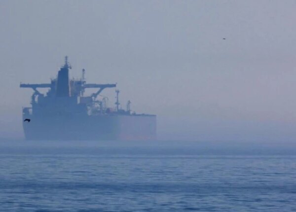 Росія побудувала новий танкер криголамного класу