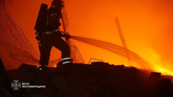 Ексклюзивні новини України 20 Загарбники обстріляли Житомирську область, троє людей зазнали поранень, є руйнування