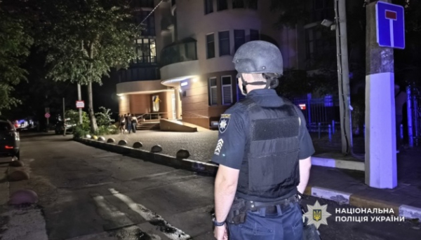 Залишки безпілотника противника, який влучив в квартиру житлового будинку в Одесі, були вилучені.