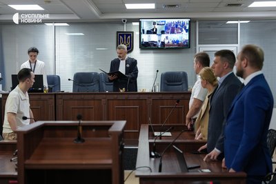 Суддя оголошує рішення про запобіжний захід для колишньої посолки України в США та посадовиці Ольги Стефанішиної, якій оголосили підозру у незаконному збагаченні під час роботи в уряді. Київ, 6 серпня 2026 року