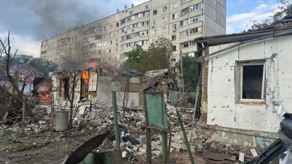 У Балаклії внаслідок повторних ворожих атак поранено одну людину, є пошкодження. 4 У Балаклії внаслідок повторних ворожих атак поранено одну людину, є пошкодження. 4