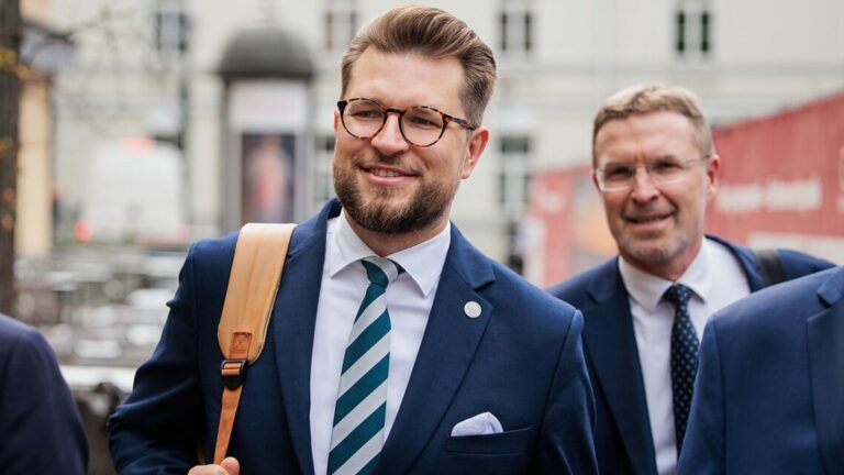 Глава литовського енергетичного відомства переночував у сховищі через масштабний напад Росії на Київ 19