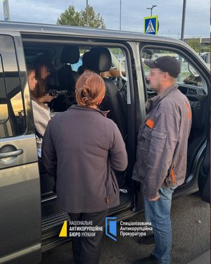 Знешкоджено корупційну мережу: посадовець ОГП в керівництві злочинної організації 22