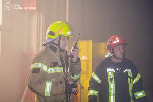 Як рятувальники Хмельниччини долають наслідки російських атак 11