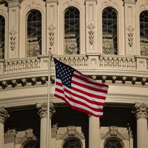 Палата представників США пропонує 100% мита на російські товари