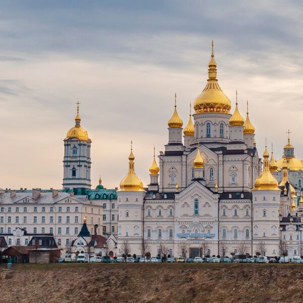 Почаївську лавру зобов’язали остаточно порвати з РПЦ: терміни та деталі рішення