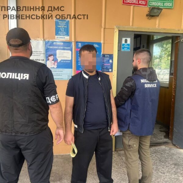 Позбавлені громадянства: Українська влада висилає азербайджанця
