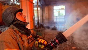 Рятувальники в Івано-Франківську: блискавична ліквідація наслідків атаки "шахедів" 14