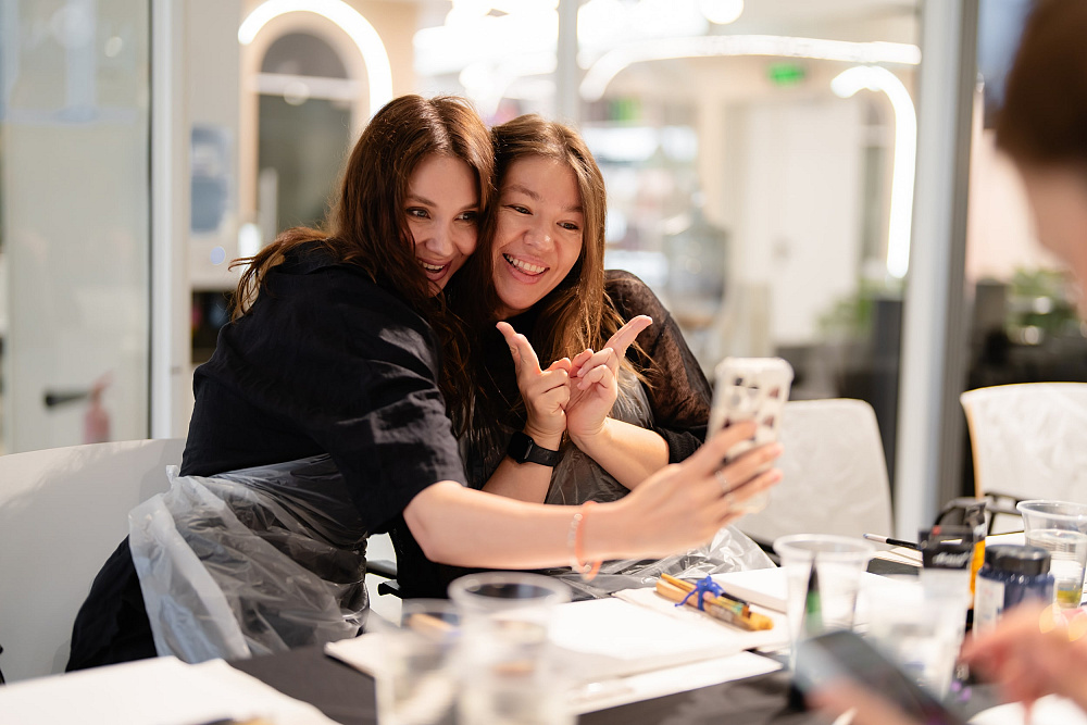Head Up від L’Oréal Professionnel: як beauty-майстрам подбати про ментальне здоров'я2