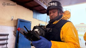 Рятувальники в Івано-Франківську: блискавична ліквідація наслідків атаки "шахедів" 10