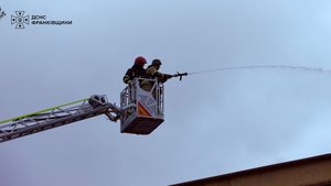 Рятувальники в Івано-Франківську: блискавична ліквідація наслідків атаки "шахедів" 9