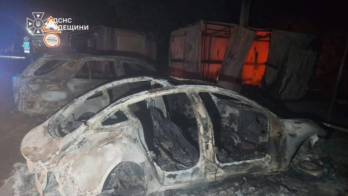 Наслідки дронової атаки: заблоковано КПП "Старокозаче" 5