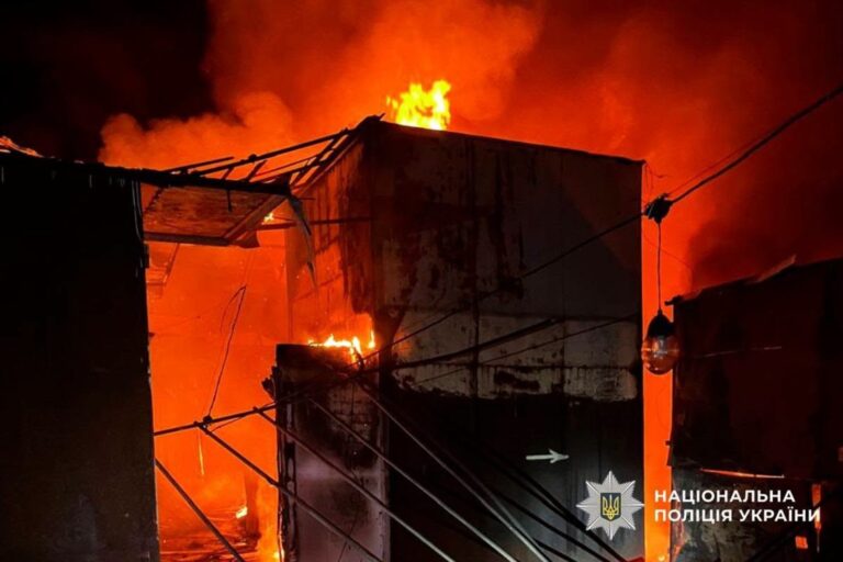 Вибухові новини: Уламки дрона розірвали спокій хмельницького ринку 22