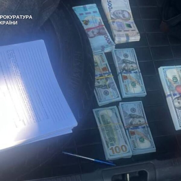 Шахраї виманили 2,5 млн грн у 13-річної доньки військового: як не стати жертвою