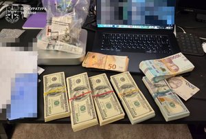 Масштабні обшуки по всій Україні: викрито небезпечний препарат для схуднення-шахрайство 8