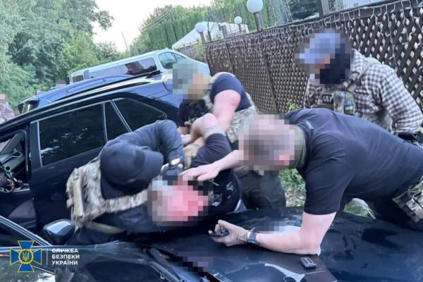 СБУ викрила мережу диверсантів: готувалися теракти та замах на активіста