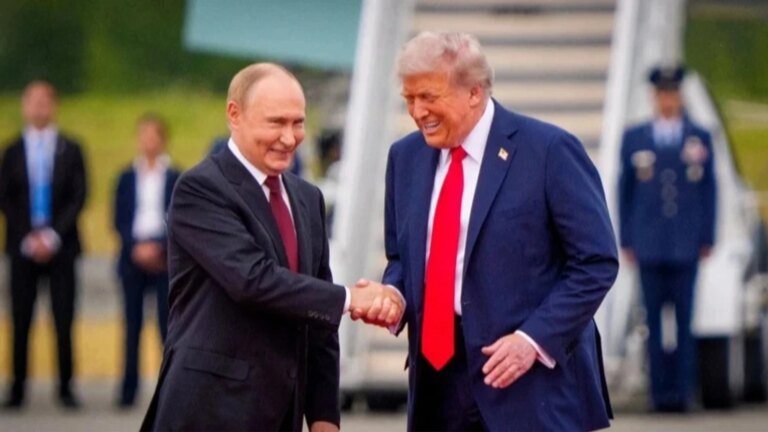 Європа має купувати російський газ, вважають у Трампа 9 Європа має купувати російський газ, вважають у Трампа 9