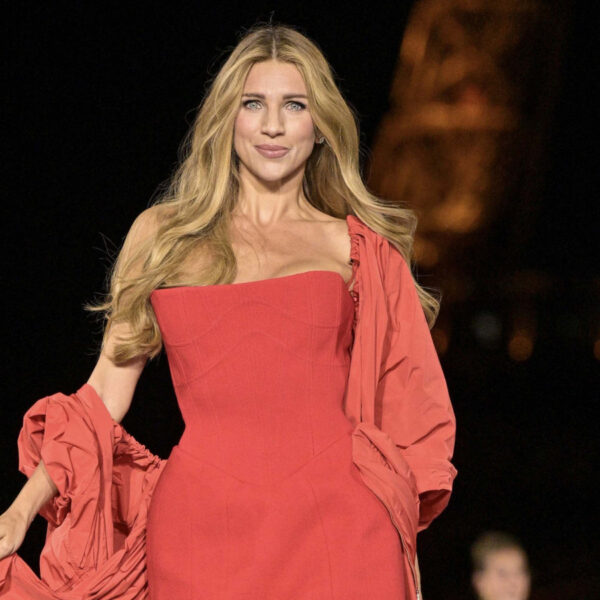 Катя Сільченко з’явилася на подіумі L’Oréal Paris у Парижі разом&hellip;