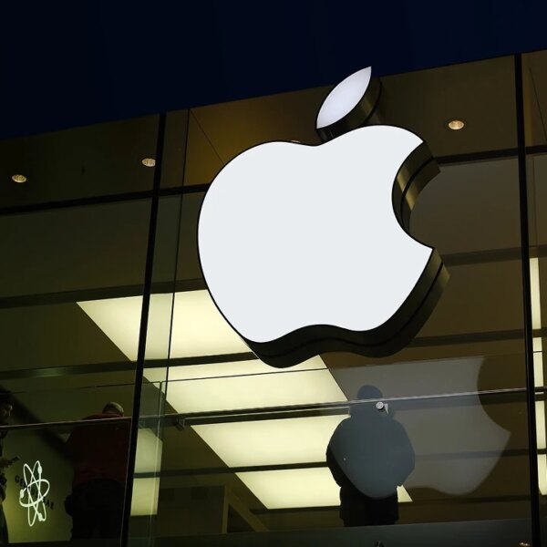 Ексклюзивні новини України 30 Apple розкриває секрети: OLED MacBook Pro з сенсорним екраном –…