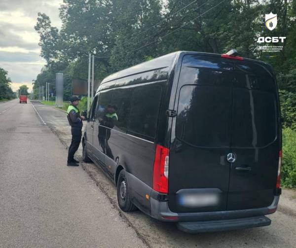 На Львівщині викрили двох нелегальних перевізників без ліцензій 4